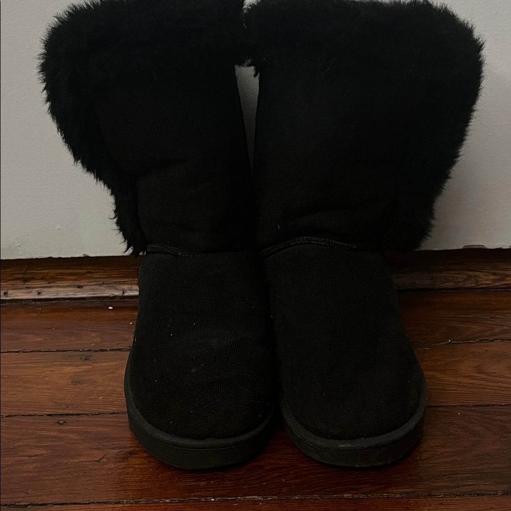 Cozy Black Winter Boots